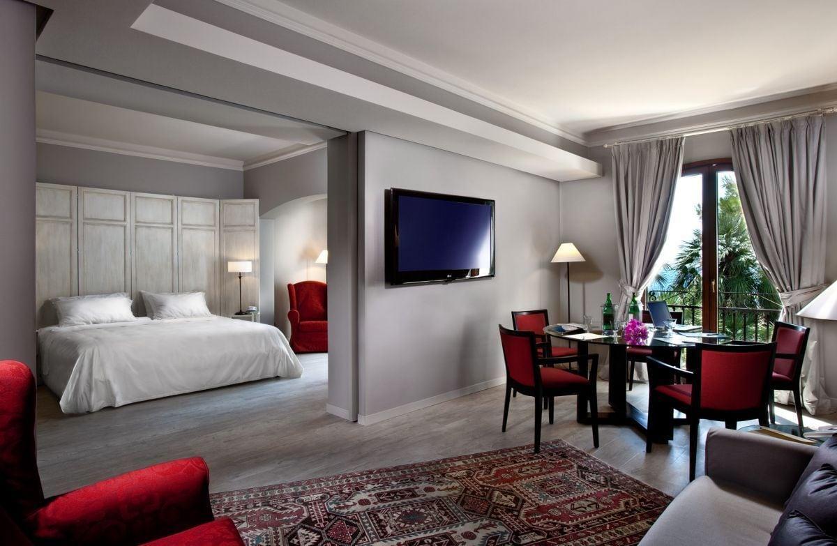 Hotel Grand Baia