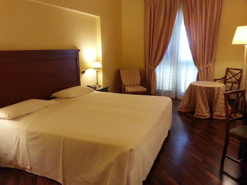 Grand Baia Hotel 4*